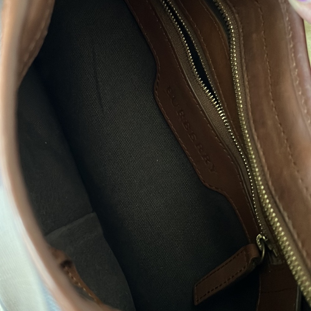 Burberry handbag - Picture 2 of 4